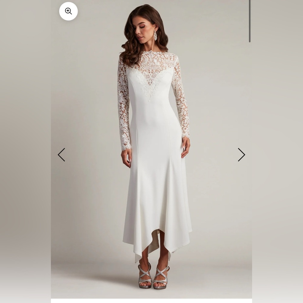 NWOT Tadashi Shoji BOS25329MD Simple Long Sleeve Wedding Dress size 12 ivory